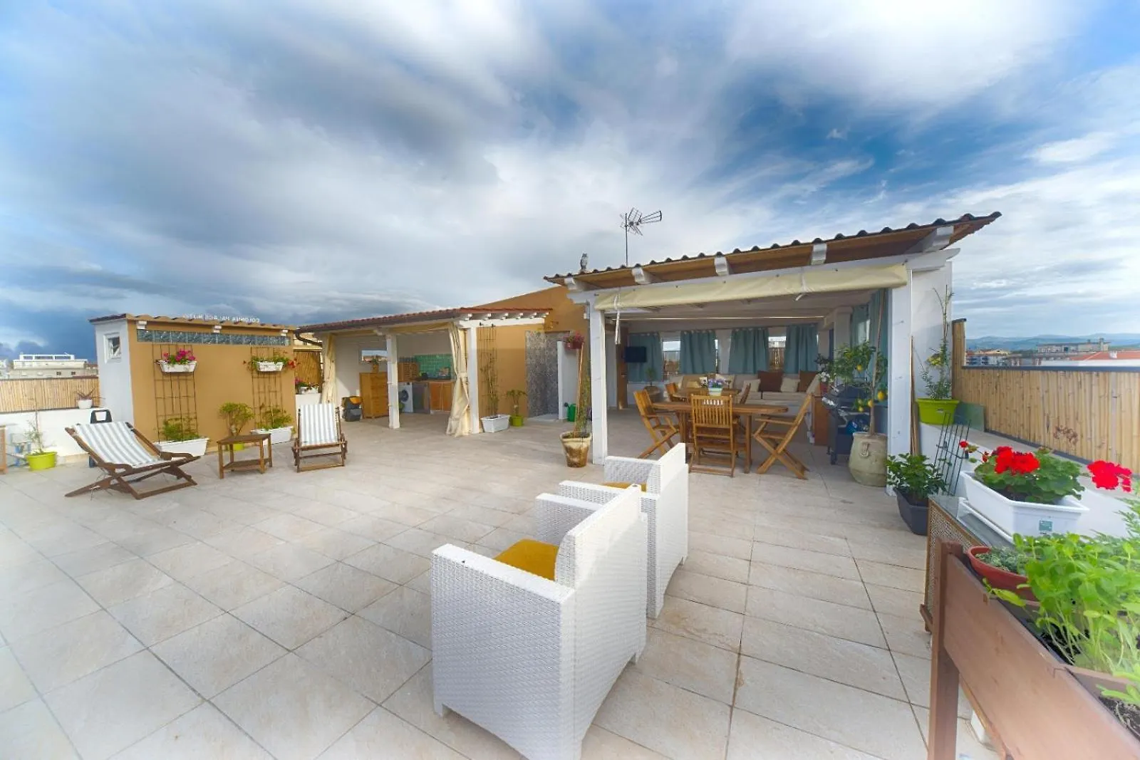 Maison d'hôtes Terrace Rooms Olbia Center Italie