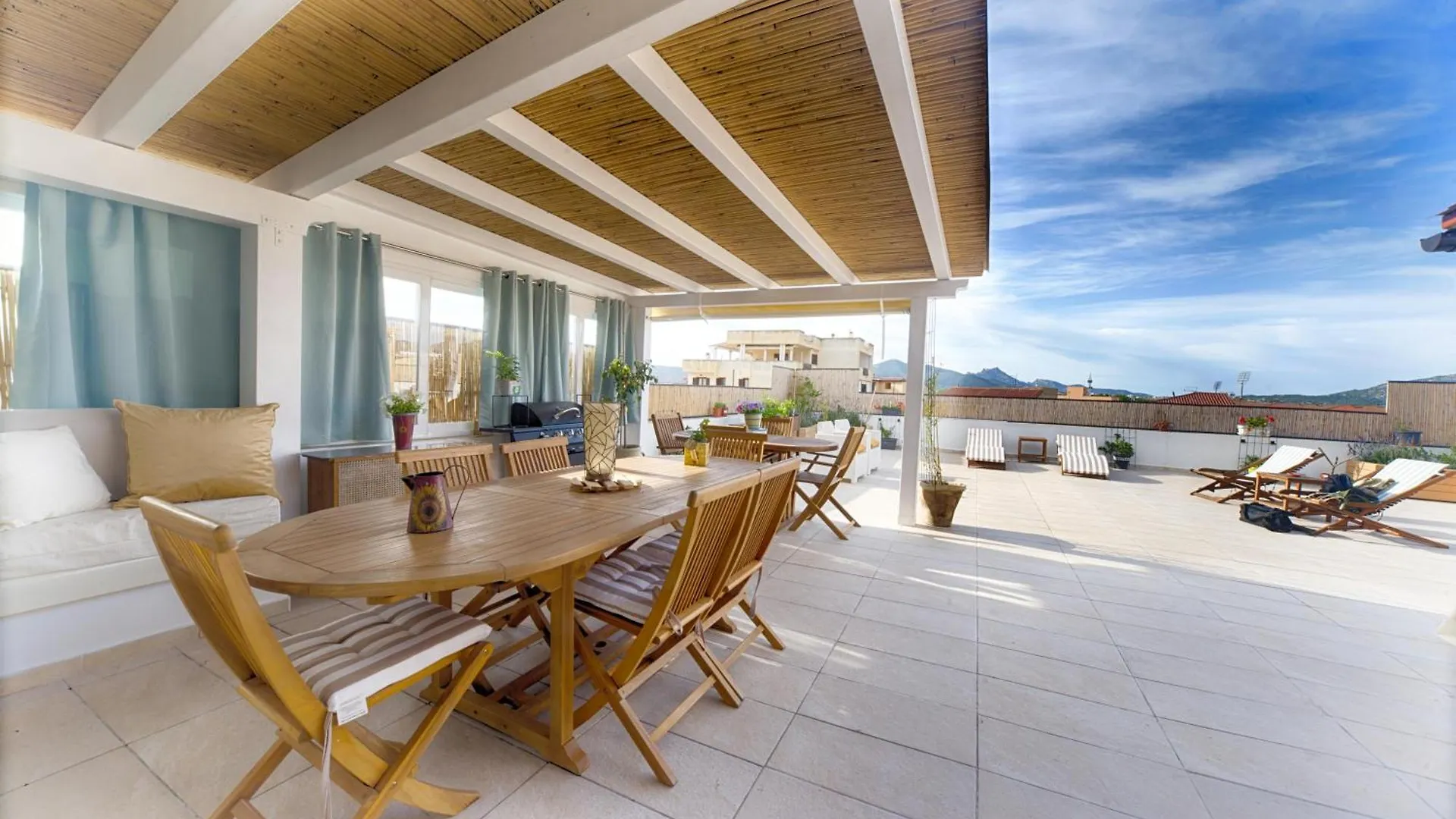 Terrace Rooms Olbia Center 게스트하우스