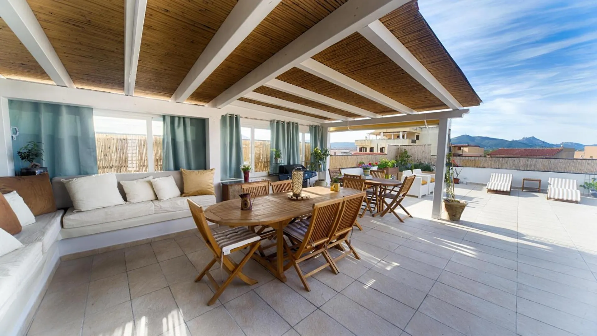 Terrace Rooms Olbia Center Maison d'hôtes