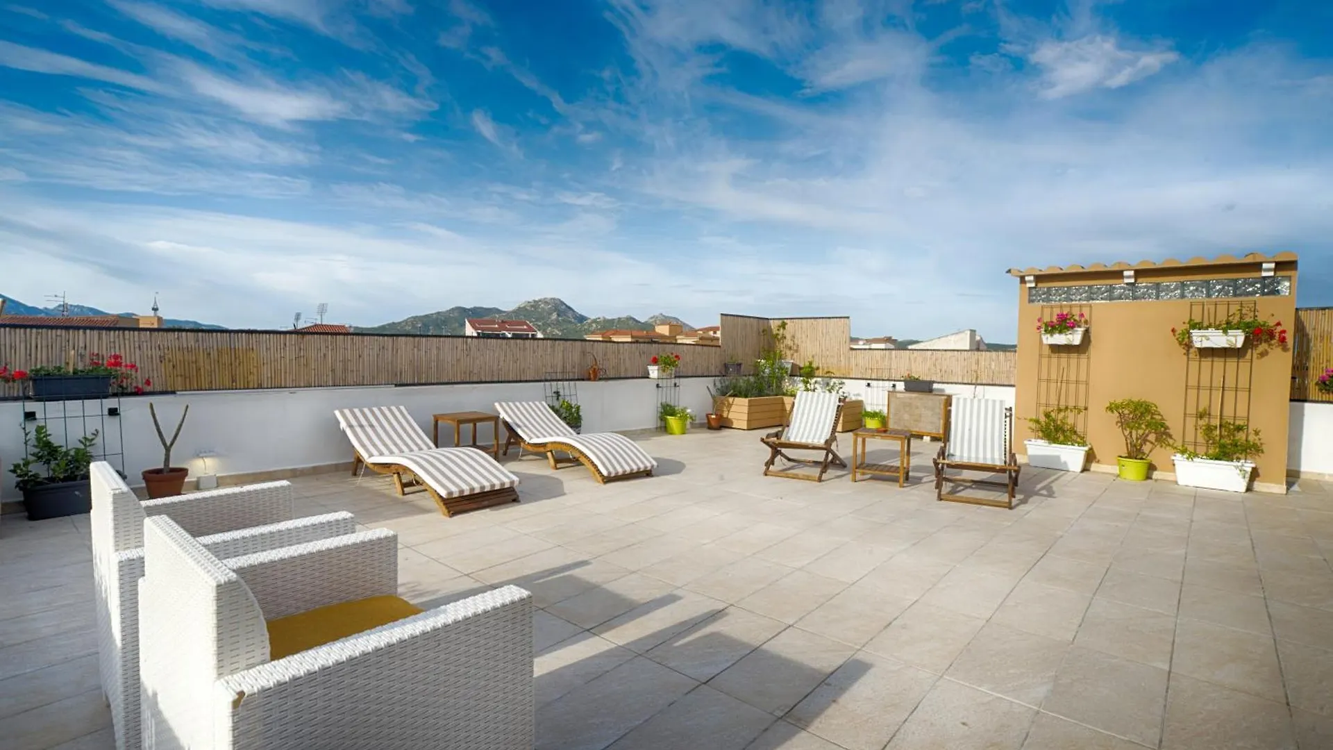 Gasthof Terrace Rooms Olbia Center